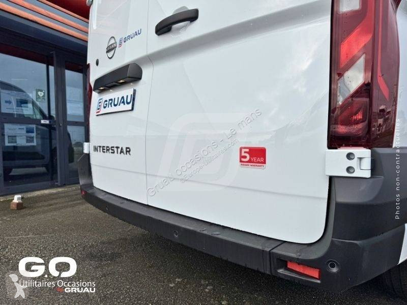 Samochód dostawczy Nissan