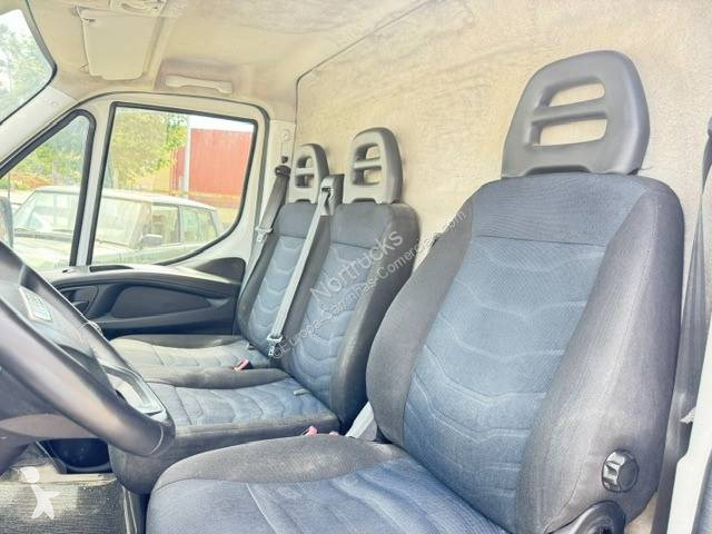 عربة نفعية Iveco
