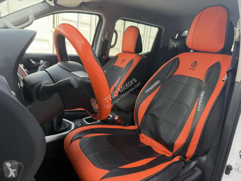 عربة نفعية Renault ALASKAN 2.3 dCi - 160  PICK...
