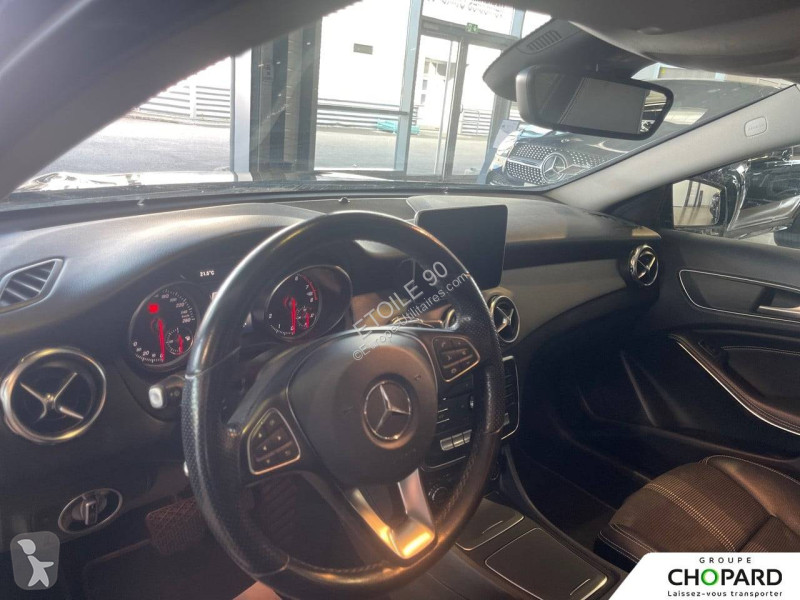 Samochód dostawczy Mercedes GLA 180 7-G DCT
