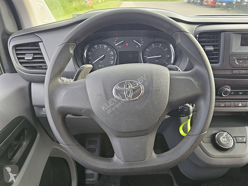 Véhicule utilitaire Toyota 2.0 L3 ac aut EURO6...