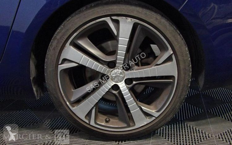 عربة نفعية Peugeot