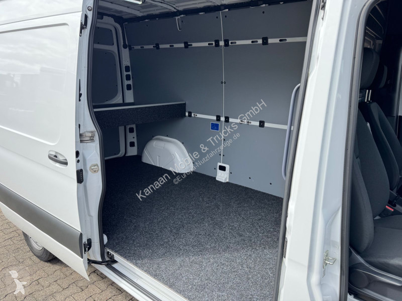 Bedrijfswagen Mercedes 211 CDI III Kasten L2...