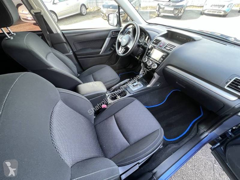Samochód dostawczy Subaru III 2.0D 147ch 4X4...