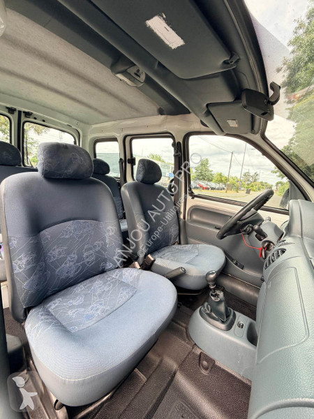 عربة نفعية Renault 1.9D 65CH RTA D65 FAIBLE...