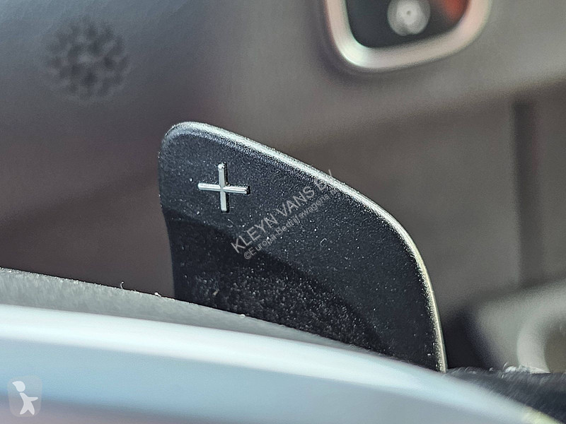 Коммерческий автомобиль Mercedes 317 L2H2...