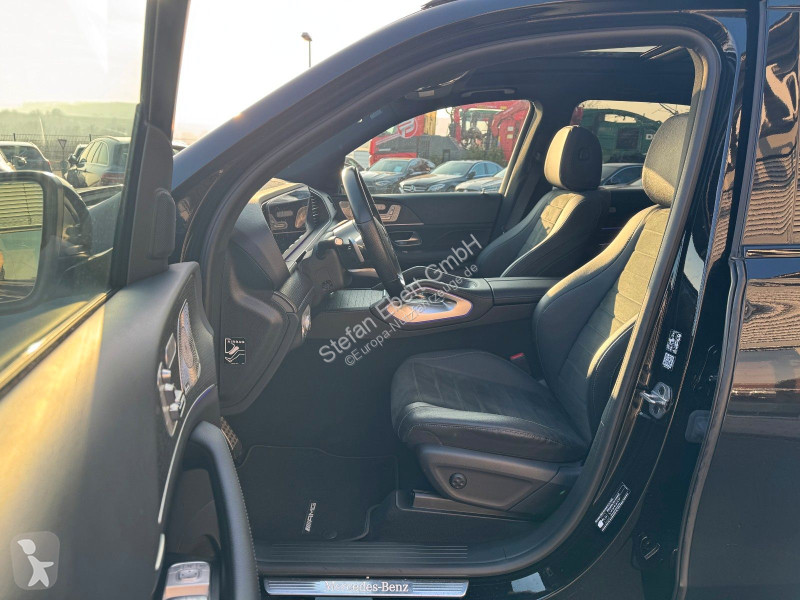 عربة نفعية Mercedes 300 d AMG...