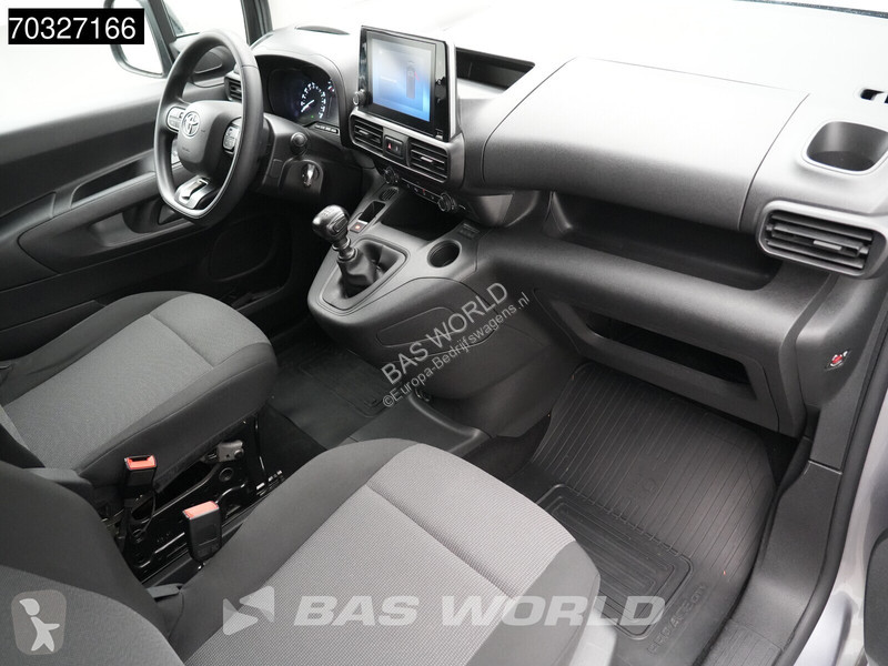 عربة نفعية Toyota Benzine L2H1 Navi Airco...