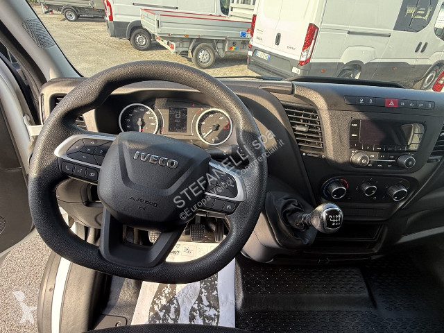 Nyttofordon Iveco DAILY 35C14H BOX + SPONDA con...