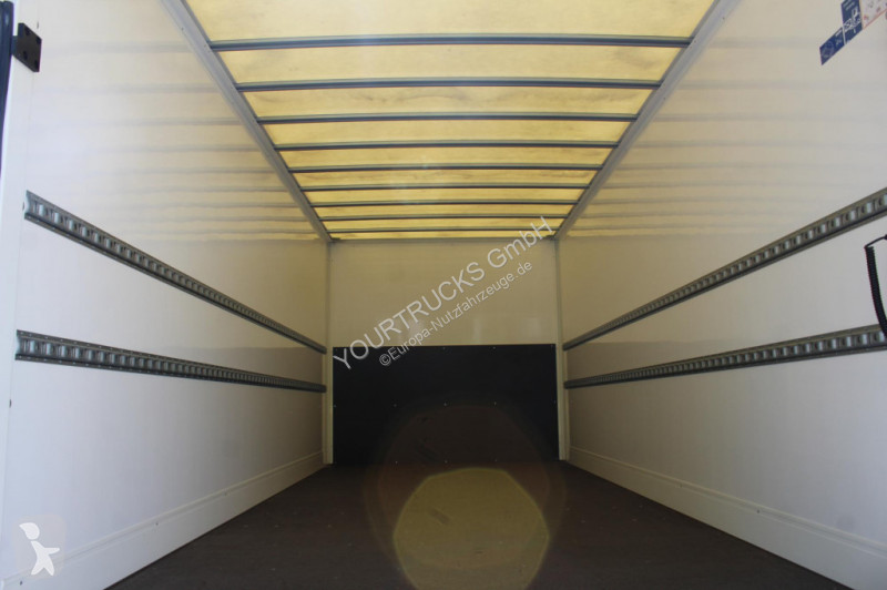 Furgoneta DAF   XB 210 Koffer ACC AHK Nur 900...