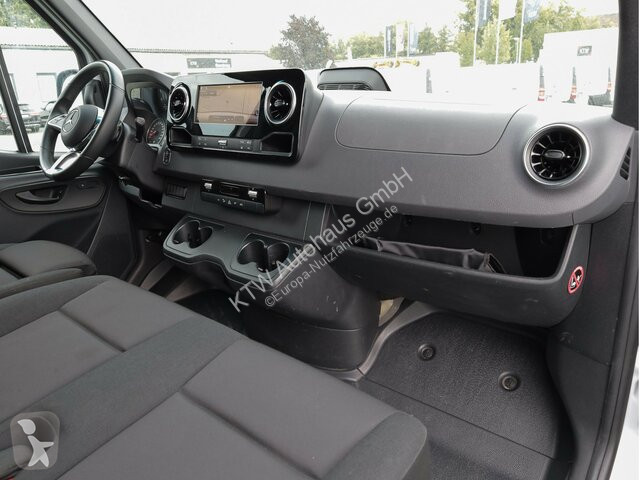Véhicule utilitaire Mercedes Sprinter 317...
