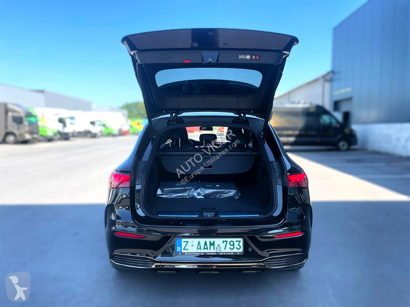 Samochód dostawczy Mercedes EQE 43...