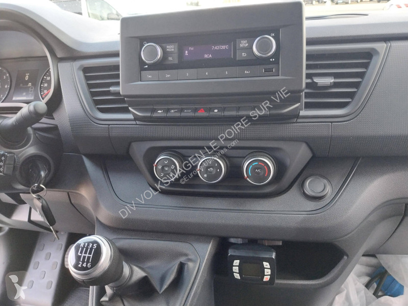Nyttofordon Renault TRAFIC FGN L1H1 2800 KG...