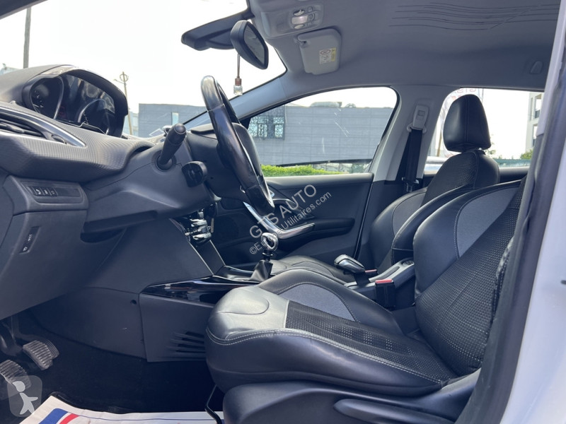 Furgoneta Peugeot 1.2 PURETECH 130CH ALLURE S&S