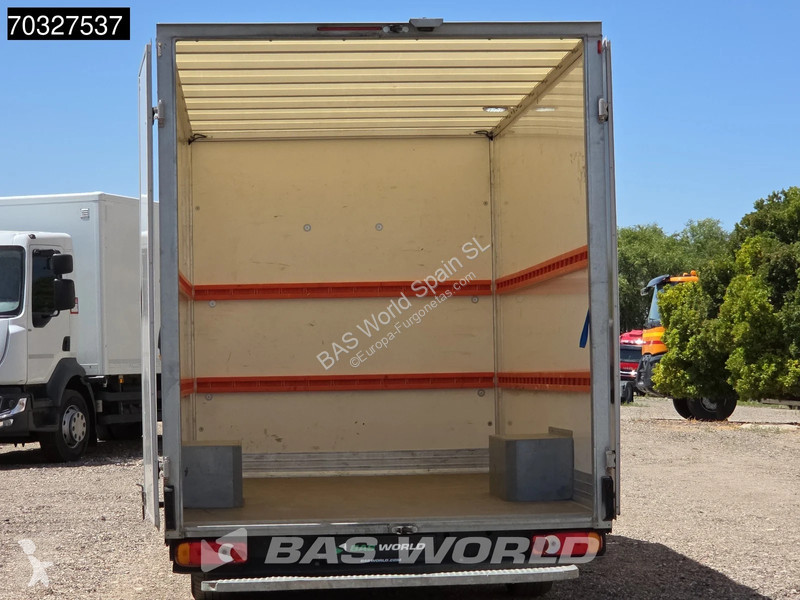 Renault Furgón Caja Cerrada – LED - Navegación...