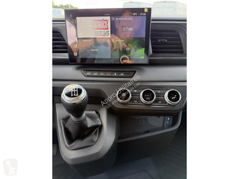 Véhicule utilitaire Nissan INTERSTAR Tekna 3.5t...