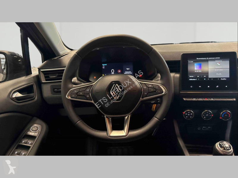 Véhicule utilitaire Renault CLIO V