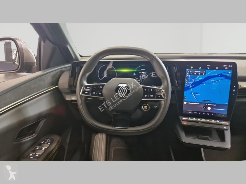 Renault MEGANE E-TECH Transporter