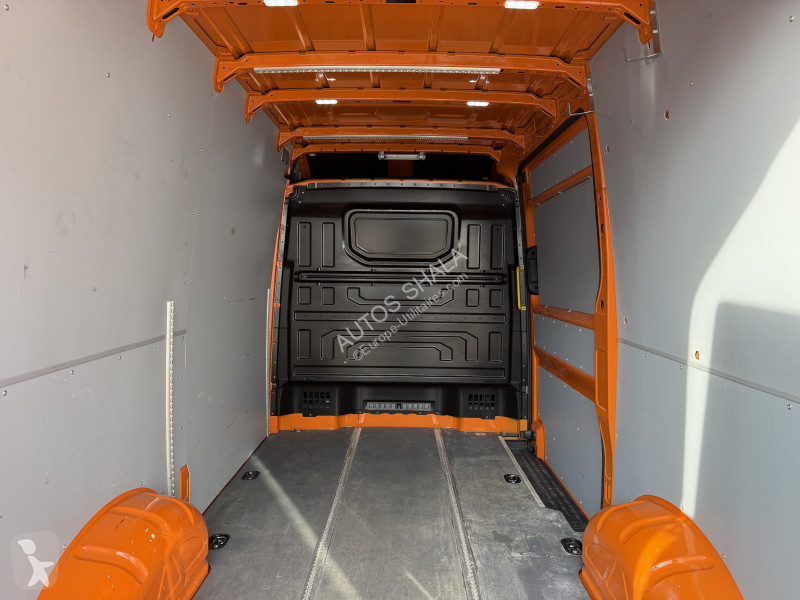 عربة نفعية Volkswagen CRAFTER FG / PRIX HT 20...