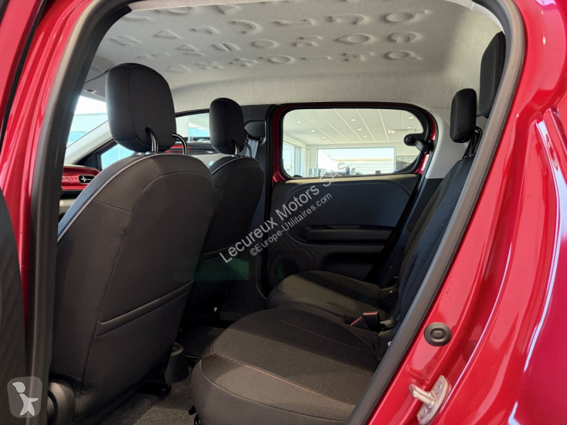 Veicolo commerciale Renault E-tech (4) techno...
