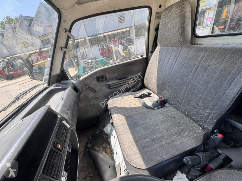 Nyttofordon Mazda Camion nacelle 14m