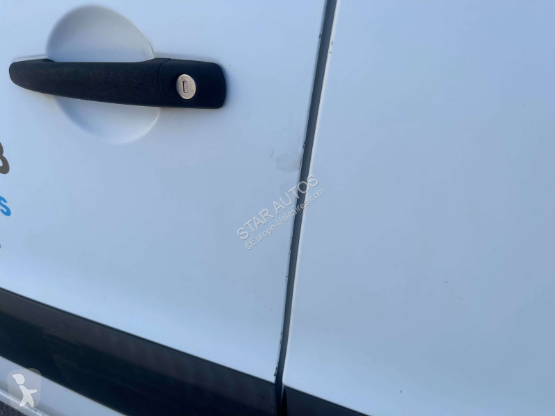 عربة نفعية Peugeot