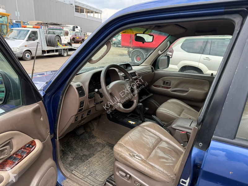 Toyota 4x4 4DW - 5 Seats - Automatic Gearbox -...