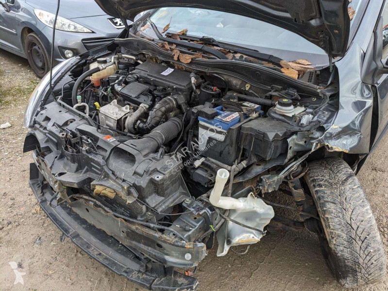 Samochód dostawczy Mazda