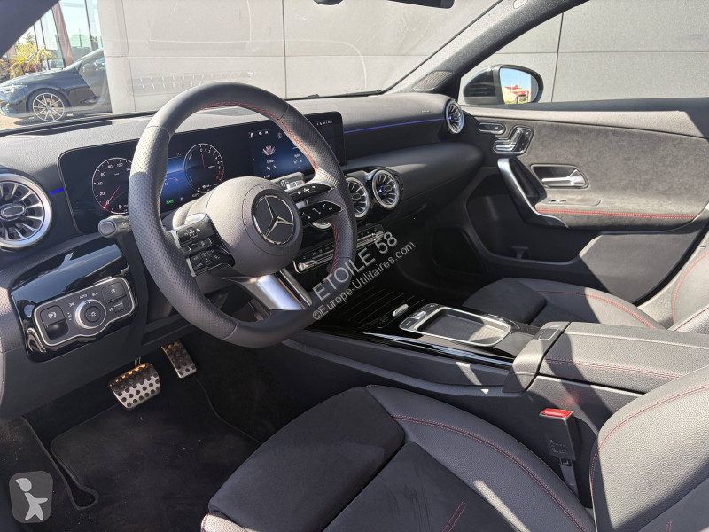 Véhicule utilitaire Mercedes Classe A 250 e...