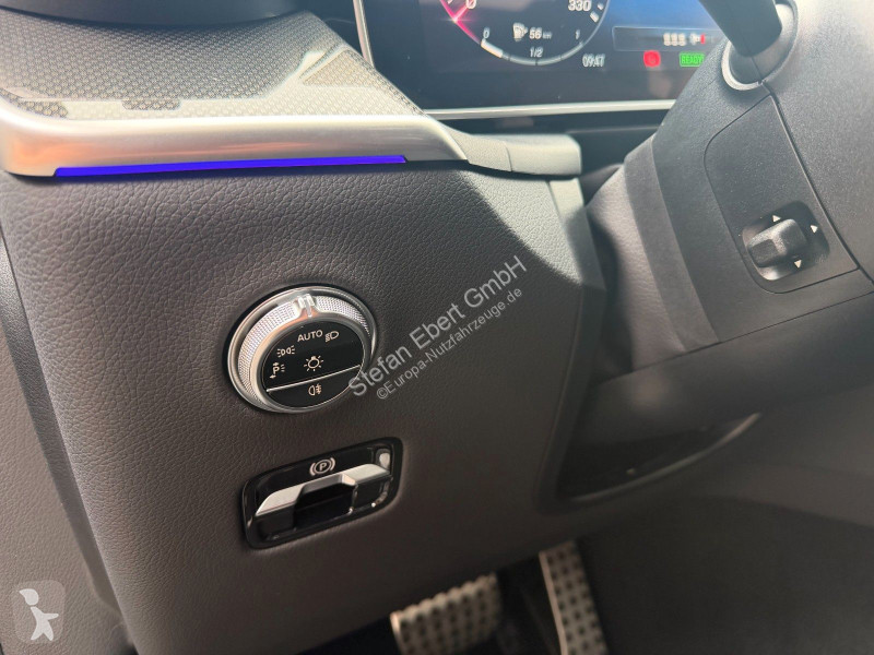 Samochód dostawczy Mercedes 63 AMG...