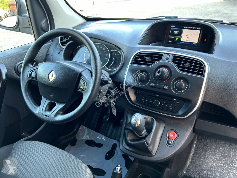 Véhicule utilitaire Renault 1.5 Blue dci 95...