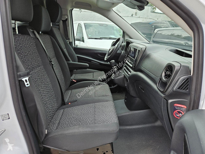 Mercedes Vito...