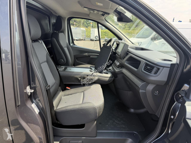 Véhicule utilitaire Renault TRAFIC 3T0 L1H1...