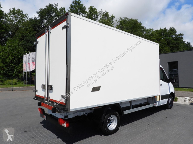 Коммерческий автомобиль Mercedes 25OXER