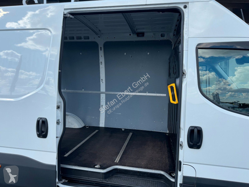 Iveco 35S16 *R3.520mm*Automatik*AHK*LED*...