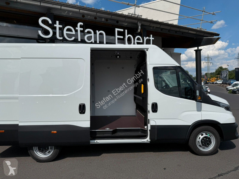 Furgoneta Iveco 35S16H3.0A8 V Y ASC-Ausbau...