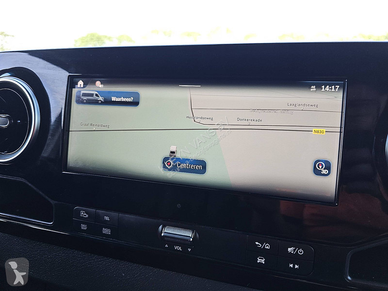 Bedrijfswagen Mercedes 311 L2H2 MBUX10 RWD