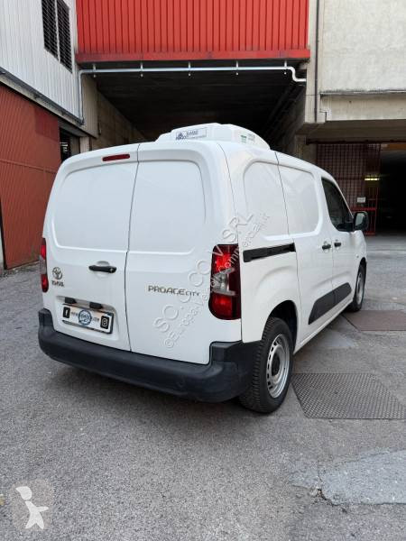 Furgoneta Toyota