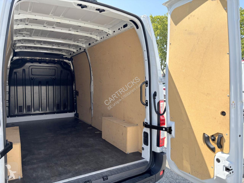 Véhicule utilitaire Renault MASTER Grand...