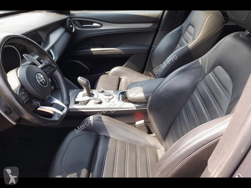Samochód dostawczy Alfa-Roméo Stelvio 2.2...