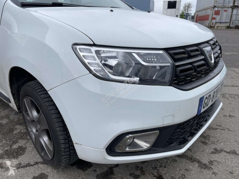 عربة نفعية Dacia