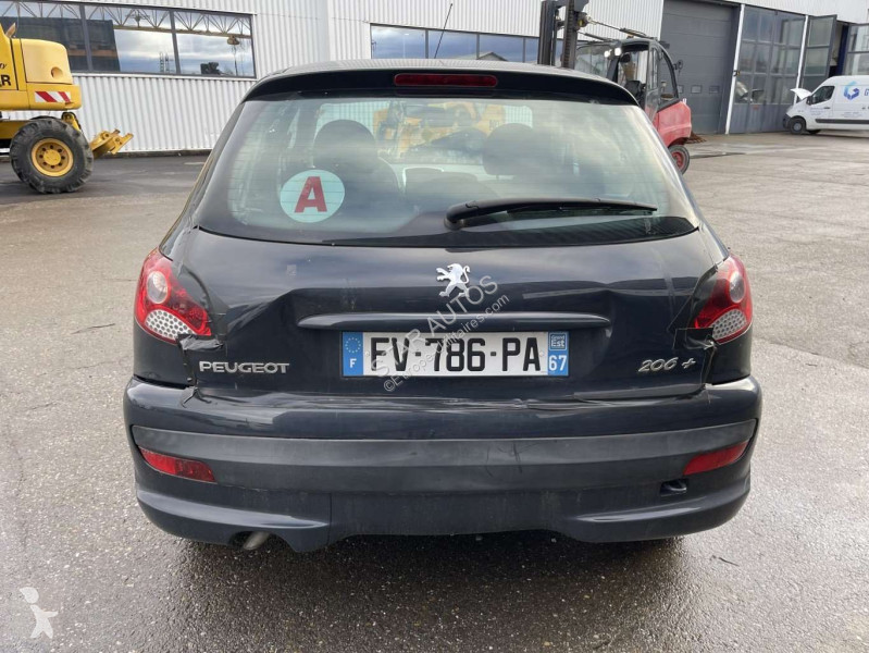 Véhicule utilitaire Peugeot
