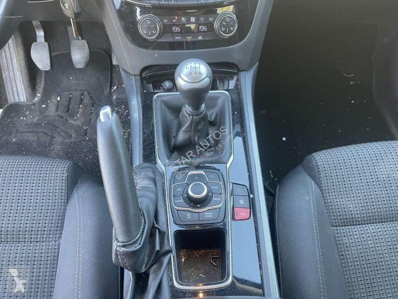 Véhicule utilitaire Peugeot
