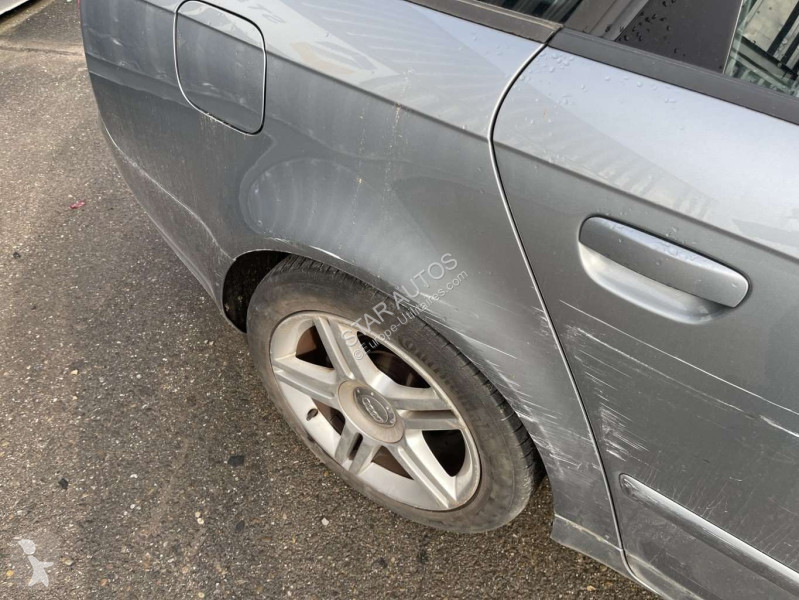 عربة نفعية Audi
