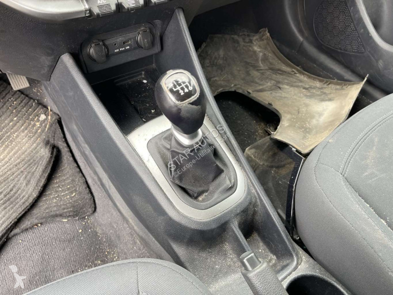 Samochód dostawczy KIA