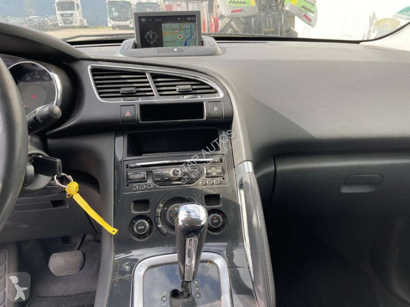 Peugeot  van