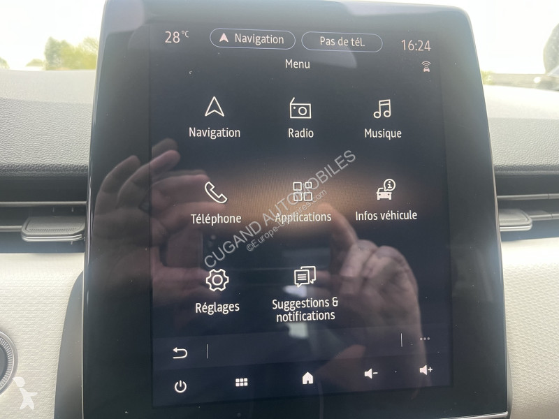 Véhicule utilitaire Renault CLIO V 1.6 E-TECH...