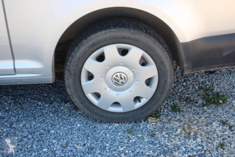 Furgoneta Volkswagen Kombi Maxi