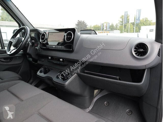 Véhicule utilitaire Mercedes Sprinter 317...