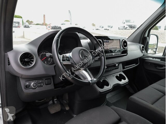 Коммерческий автомобиль Mercedes Sprinter 317...